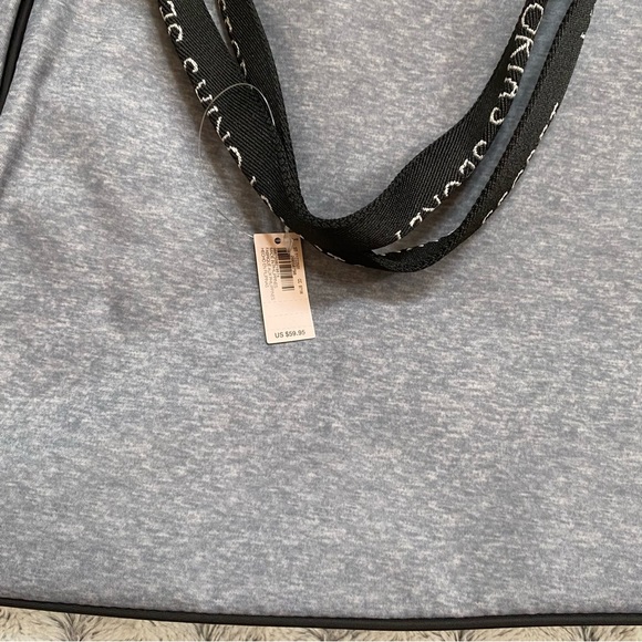 NWT Victoria’s Secret Sport Cinch Tote - Picture 7 of 8